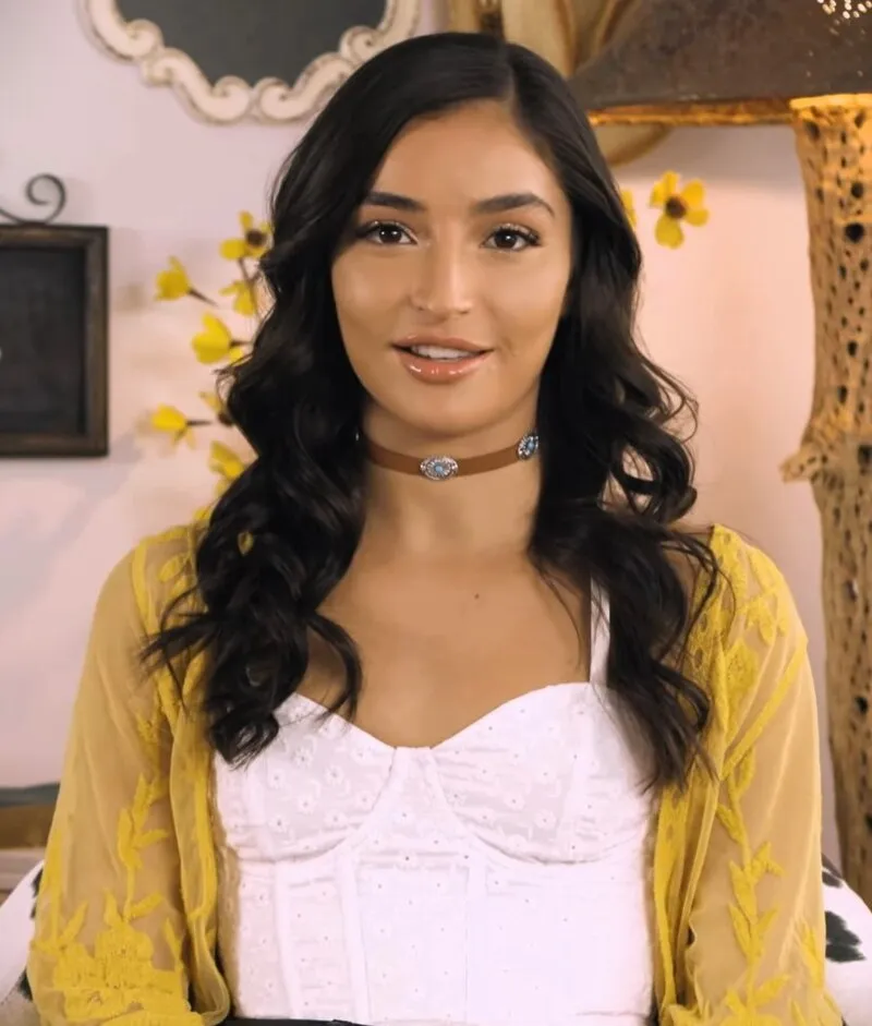 Emily Willis Net Worth 2026 - How They Built Their Fortune